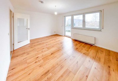 Frisch renovierte 3-RW* sonniger Balkon* Tageslichtbad mit Wanne* TG-E-SP* Keller* zentrale Lage*