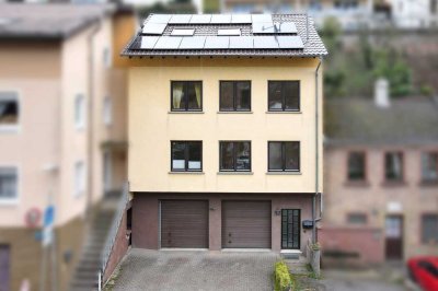 Gepflegtes Reihenmittelhaus in Hanglage mit zwei Wohneinheiten und neuer Photovoltaikanlage