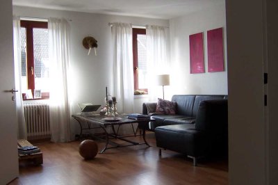 Schöne zwei Zimmer Wohnung in Offenbach am Main, Stadtmitte