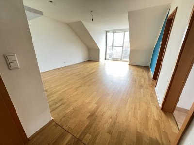 TOP 2,5 Zimmer Whg ca 60 m² Balkon Südseite Parkett  Küche + 2xTiefgarage + Top Lage Heimstetten