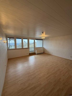 Gemütliche 1-Zimmer-Wohnung in Nideggen mit Schlossblick – Renoviert & mit Einbauküche