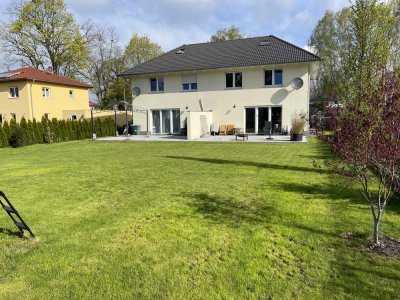 Falkensee Massives Doppelhaushäfte Süd - Terrasse, Erdwärme Heizung