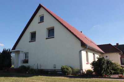 Ihr neues Zuhause! - Großzügige Dreiraumwohnung mit Gartennutzung!