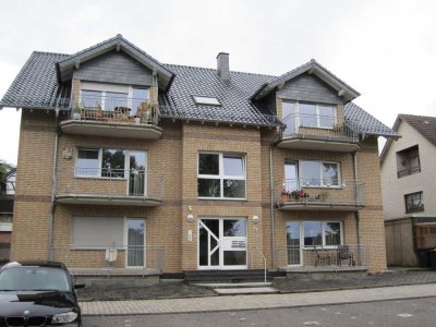 Helle, gepflegte und schöne Wohnung in zentraler Lage