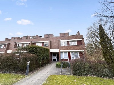 Helle Maisonettewohnung in Hummelsbüttel – mit Dachterrasse und Stellplatz