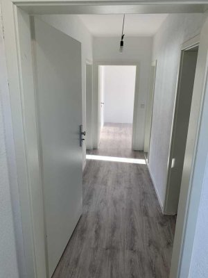 Sanierte 3-Zimmer-Wohnung mit Balkon in Offenbach