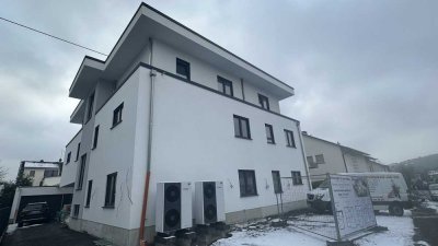 Rheinbreitbach: 3-Zimmer-Wohnung mit Balkon und Aufzug - Neubau, Erstbezug