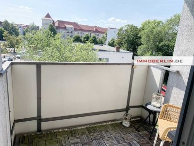 IMMOBERLIN.DE - Adrette Wohnung mit Südwestloggia in angenehmer Kiezlage