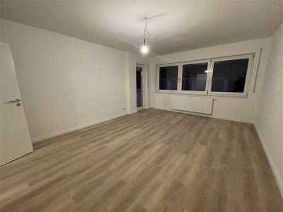 Erstbezug nach Sanierung! Moderne 3-Zimmer-Whg mit Balkon