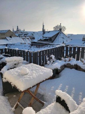 Überschrift: Wundervolle DG-Wohnung mit großer Dachterasse im Herzen Speyers