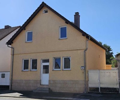 Freihstehendes Einfamilienhaus mit Einliegerwohnung und viel Potenzial in Eppertshausen