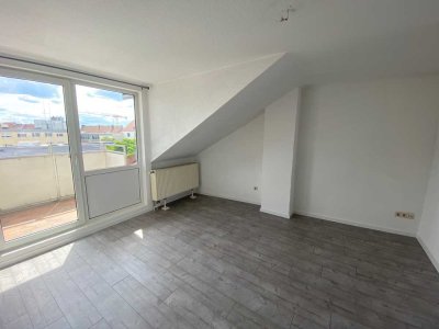 Moderne 2 Zimmer Eigentumswohnung auf 55 m² über den Dächern von Nürnberg mit Balkon uvm.!