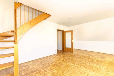 Schöne 2 ZKB Maisonette mit Balkon**! Energetisch saniertes Haus!