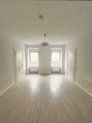 Sanierte 4Zi. Altbau-Wohnung im Herzen von Baden-Baden