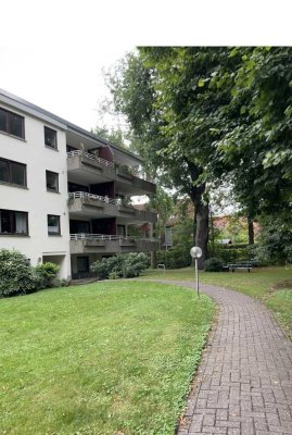 Helle 2 Zi.-Whg. mit großzügigem Balkon + Tiefgarage