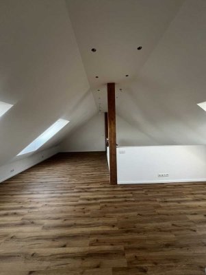 Erstbezug nach Kernsanierung: Modernste Maisonette-Wohnung in Top-Lage von Mönchengladbach