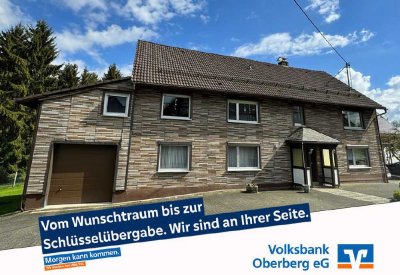 Dreiparteienhaus auf großzügigem Grundstück