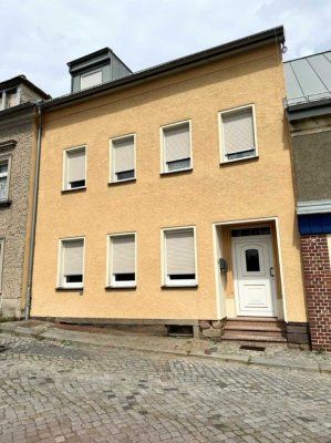 Reihenmittelhaus mit Potential direkt am Park in Mutzschen