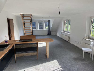 Exklusive, gepflegte 1-Zimmer-Dachgeschosswohnung in Seevetal