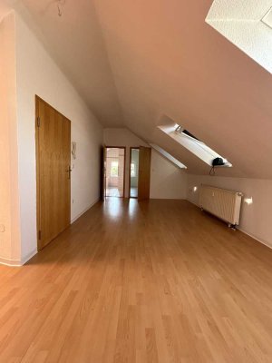 ** Dachgeschoß Wohnung 3- Raum**