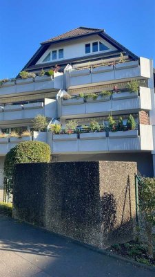 4- Zimmerwohnung mit Dachterrasse und Einbauküche in Leverkusen Schlebusch.