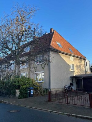 Viel Platz + viele Möglichkeiten : 3 Fam. Haus in ruhiger, citynaher Grünlage