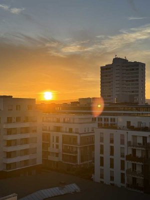 Wunderschöne 2 Zi Penthouse Wohnung mit Taunusblick & viel Privatsphäre