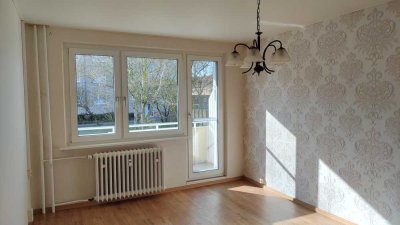 2-Zimmer-EG-Wohnung mit Balkon im Vogelviertel Neubrandenburg