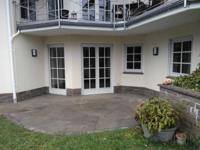 Schicke Wohnung mit Terrasse in exklusiver Höhenwohnlage! Direktkontakt zum Vermieter 0173 9119408