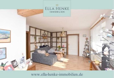 Gemütliches Einfamilienhaus zum Modernisieren mit Garten, Keller + Garage...