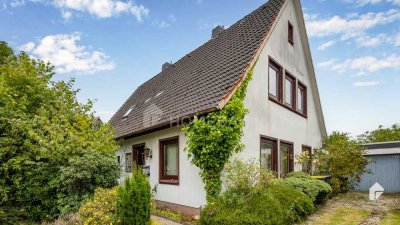 Gemütliche Doppelhaushälfte zum Selbstgestalten mit Terrasse, großem Garten & Garage | Surheide