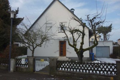 Ruhiges, zentral gelegeneges, gepflegtes 6-Zimmer-Einfamilienhaus in Abensberg