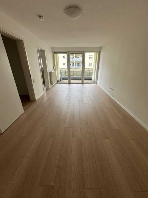 *NEU* 2-Zimmerwohnung mit EBK und Balkon in Erkner