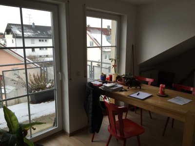 Helle 2-Zimmer-DG-Wohnung mit Balkon in Pfullendorf.