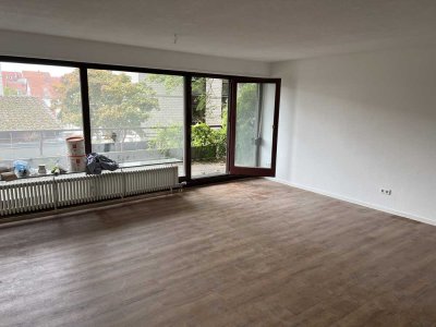 Frisch saniert: Top 1-Zimmer-Wohnung mit Balkon, neuer Küche, neuen Bad, inkl Parkplatz; Weinheim