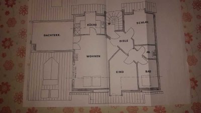 Gepflegte 3-Raum-Dachgeschosswohnung mit großer sonniger Dachterrasse in Würzburg Nähe Missioklink