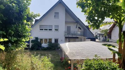 Hochwertiges 3-Familienhaus auf großem Grundstück mit Platz für 
die ganze Familie...