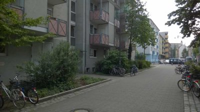 Studenten und Singles - Hochschulnah - Möbelierte Einzimmerwohnung inkl. TG zum TOP-PREIS