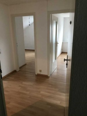 3 Zimmer-Wohnung im DG, Einbauküche, 73 qm, Ronsdorf