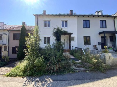 Altes Haus, aber tolle Lage. Reihenmittelhaus in Bachmehring, Nähe Wasserburg a. Inn