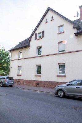 FECHENHEIM ++ Mehrfamilienhaus mit 3 Wohnungen vermietet++