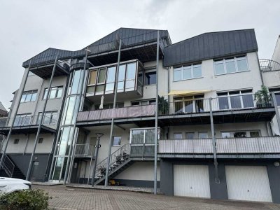 Helle freundliche 2 Zimmer Wohnung in zentraler Lage