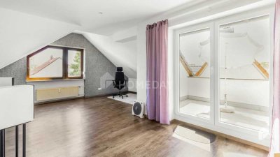 Maisonette im DG mit SW-Dachterrasse, EBK und Garage | zzgl. 25 qm fast fertige Ausbaureserve