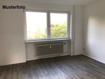 *Schöner Wohnen in Schleswig ab sofort - helle 3-Zimmerwohnung*