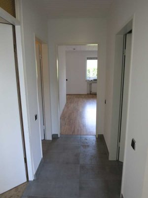 Modernisierte 1-Raum-Wohnung mit Küche, Diele, Bad, Balkon in Neukirchen-Vluyn