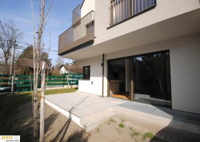 Erstbezug, wunderschöne sonnige Haushälfte, gute Anbindung ins Zentrum