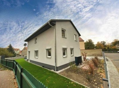 Fertig gestelltes Einfamilienhaus, Carport, Garten, Einbauküche zu vermieten -Provisionsfrei-