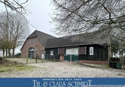 Bauernhaus in Alleinlage mit Stall, Reitplatz & eigenen Weideflächen zw. Ol und Nordseeküste