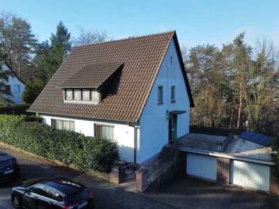 Schönes Wohnhaus mit tollem Garten in Waldrandlage!