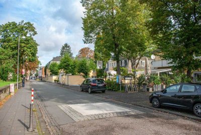 Investment in Bestlage: Wohnung im Herzen von Oberkassel